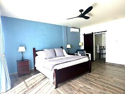 Ashton Court Belize