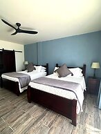 Ashton Court Belize