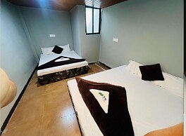 Hotel Advika