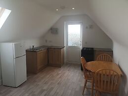3 bed House With 2 Living Areas and 2 Bathrooms