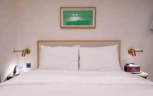 H-AVENUE HOTEL HAEUNDAE