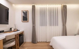 H-AVENUE HOTEL HAEUNDAE