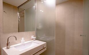 H-AVENUE HOTEL HAEUNDAE