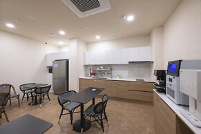 H-AVENUE HOTEL HAEUNDAE