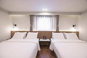 H-AVENUE HOTEL HAEUNDAE