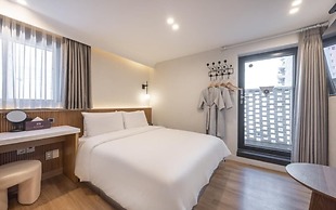 H-AVENUE HOTEL HAEUNDAE