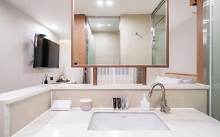 H-AVENUE HOTEL HAEUNDAE