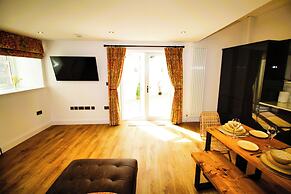1 Bed Cottage - Plus Sofa Bed - Sleeps 4 - Pets