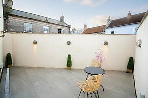 1 Bed Cottage - Plus Sofa Bed - Sleeps 4 - Pets