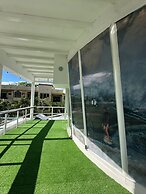 Surfo House