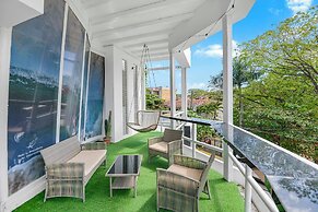 Surfo House