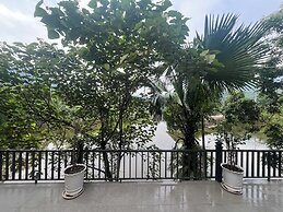 Lake House