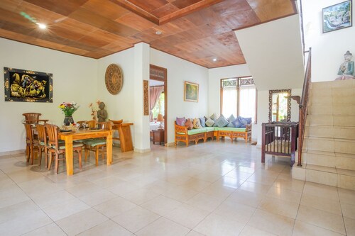 Villa Agung Khalia