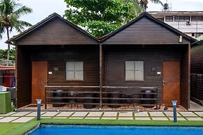 Wood House Beach Resort