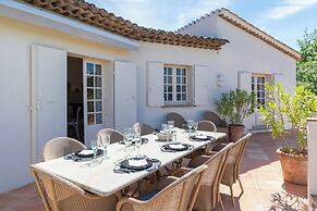 Magnificent House With Swimming Pool - 5br/10p - Gassin