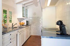 Magnificent House With Swimming Pool - 5br/10p - Gassin