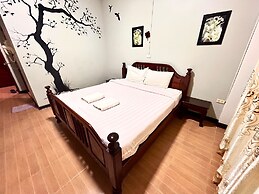 Domon Riverside Hotel