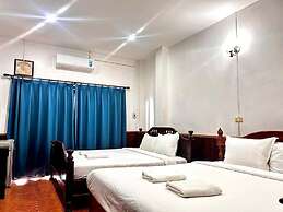 Domon Riverside Hotel