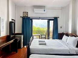 Domon Riverside Hotel