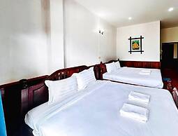 Domon Riverside Hotel
