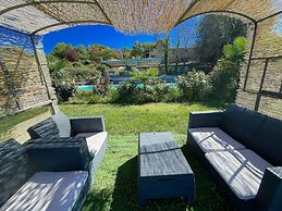 Spoleto Poolside - Sleeps 24