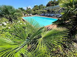 Spoleto Poolside - Sleeps 24