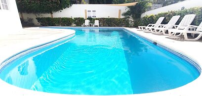 Costambar Beachfront Pool Apartment