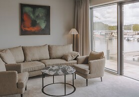 Season Hotel