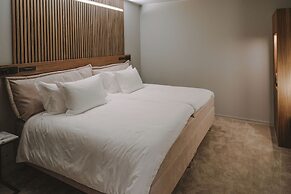 Season Hotel