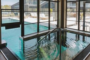 Season Hotel