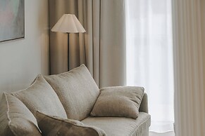Season Hotel