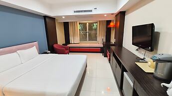Eastpana 304(R1) Executive Residence