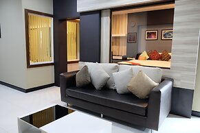 Eastpana 304(R1) Executive Residence