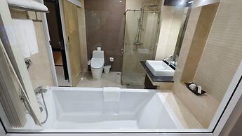 Eastpana 304(R1) Executive Residence