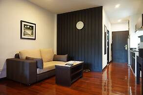 Eastpana 304(R1) Executive Residence