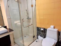 Eastpana 304(R1) Executive Residence