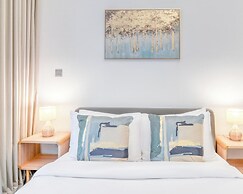 Spacious Azizi Riviera Studio