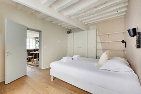 Chic Apartment -1br/4p- Haut Marais / Republique