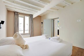 Chic Apartment -1br/4p- Haut Marais / Republique