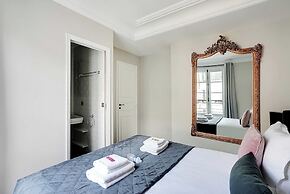Authentic Apartment - 1br/4p - Near the Louvre