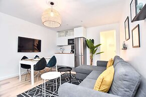 Superb Apartment for 6 People in Paris