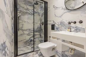 Chic, Comfortable Flat Near rue Montmartre