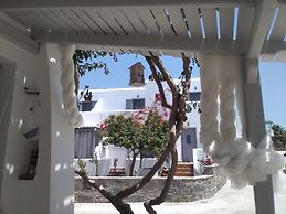 THEOFANIS STUDIOS