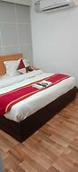 Saavi Hotel Sector 10