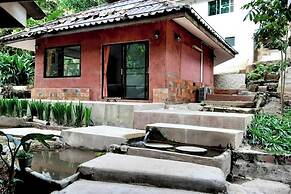 The Cascade - Mae Taeng Waterfall Bungalows
