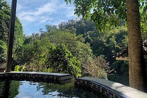 The Cascade - Mae Taeng Waterfall Bungalows