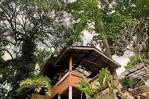 The Cascade - Mae Taeng Waterfall Bungalows