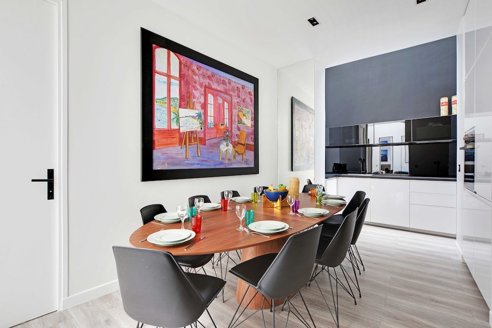 Superb Apartment With Hammam -4br/12p- Bastille