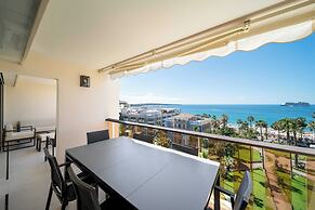 Charming Oasis With Terrace 4 BD/ 8P - Cannes