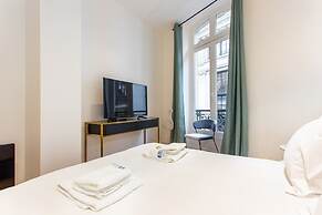 Luxury on the Champs-elysees: Prestigious, 10P 5BR